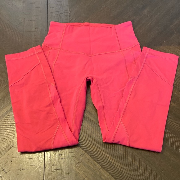 🍋Lululemon All The Right Places Crop🍋 - Picture 3 of 6